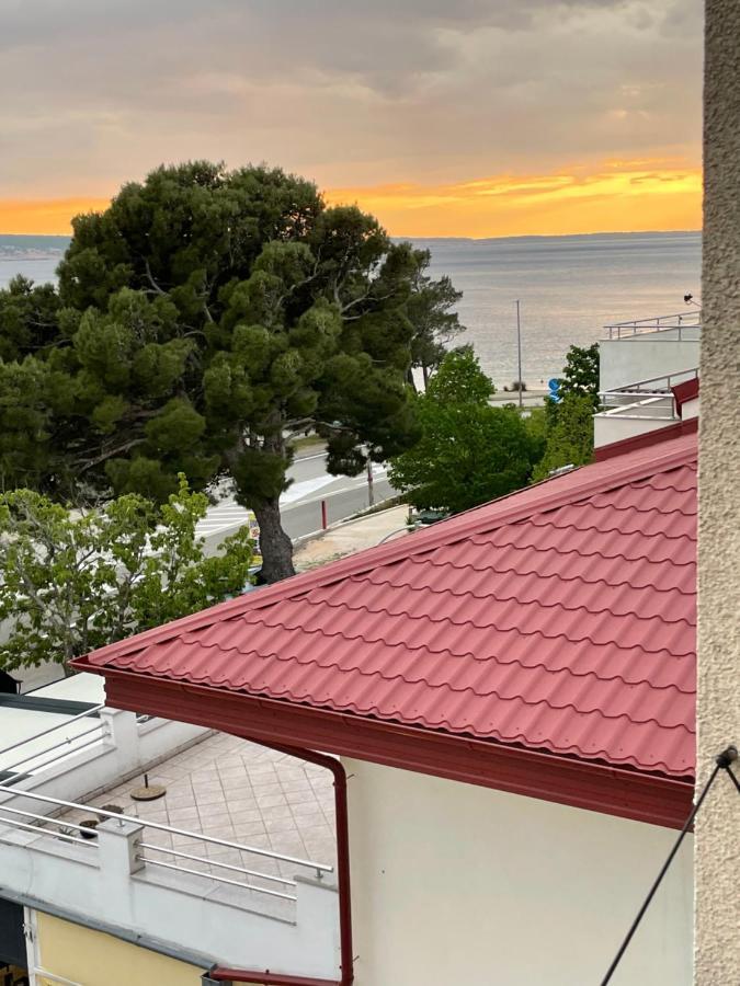 Diana Rooms And Apartments Starigrad Paklenica Bagian luar foto
