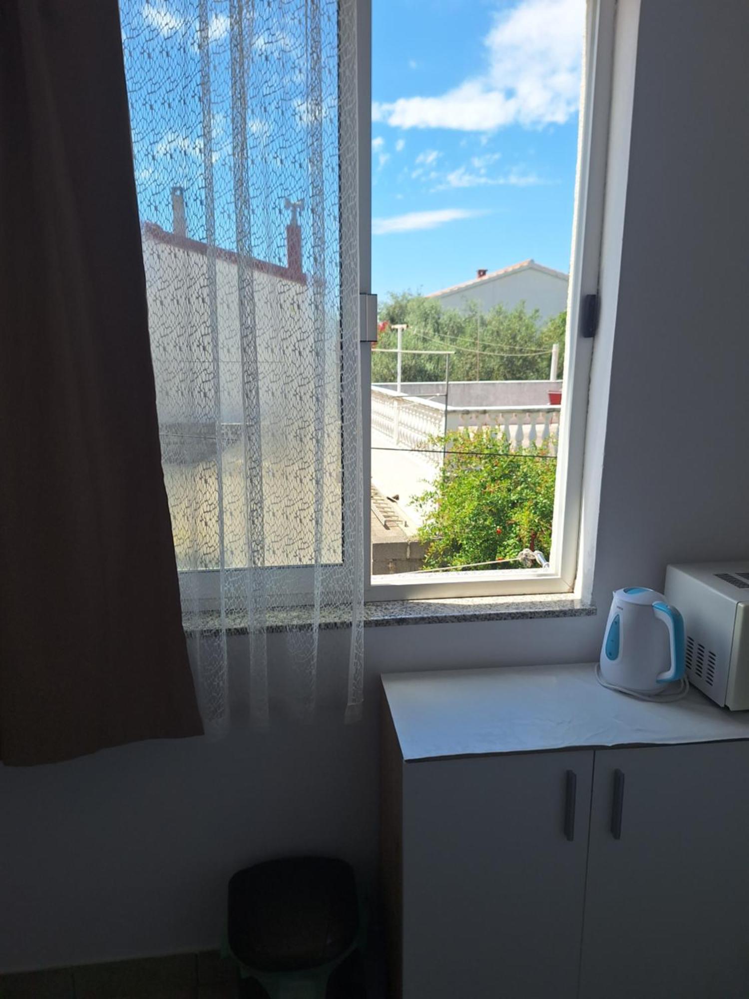 Diana Rooms And Apartments Starigrad Paklenica Bagian luar foto